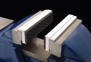 Pair of Magnetic Aluminium Rubber Soft Pad Jaws for Metal Vise 5 1/2" Long Pads - tool
